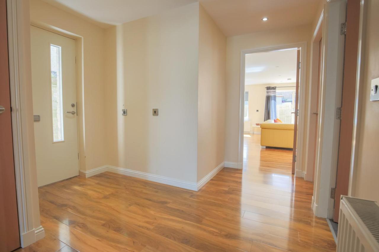 Stylish Modern Newly Built Apartment 15 Min From City Centre EDI Exterior foto