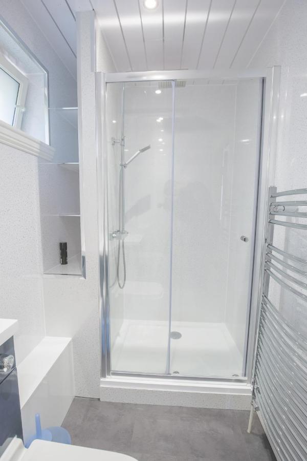 Stylish Modern Newly Built Apartment 15 Min From City Centre EDI Exterior foto