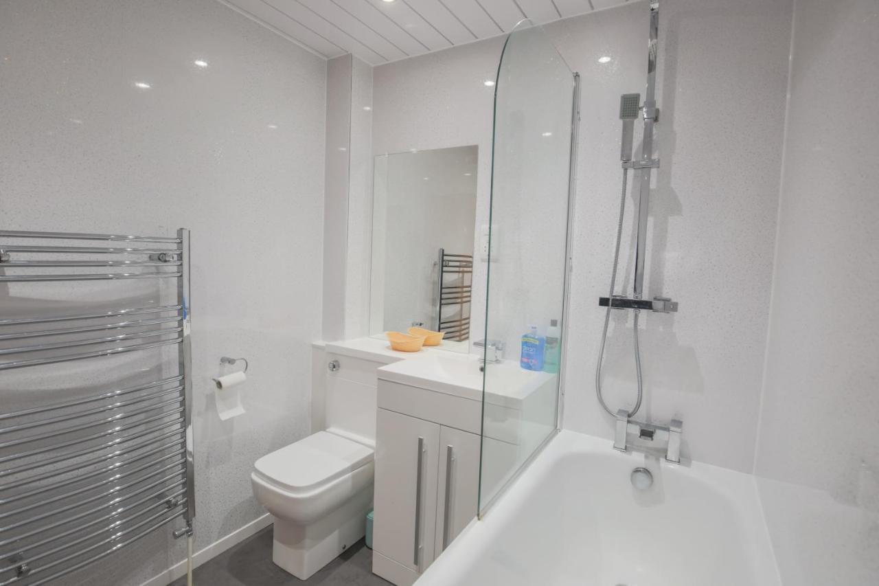 Stylish Modern Newly Built Apartment 15 Min From City Centre EDI Exterior foto